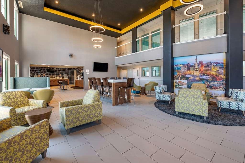فندق Clarion Pointe Indianapolis Airport بلينفيلد المظهر الداخلي الصورة